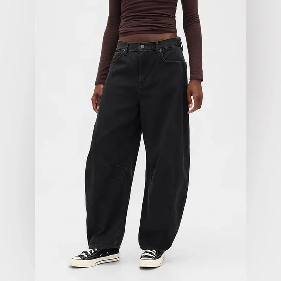 NWT GAP Black Wash High Rise Ultra Soft Horseshoe Jeans - Multiple 815617 🩷