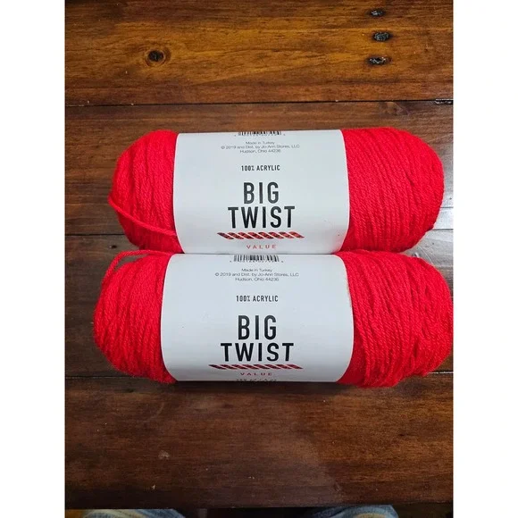 Big Twist Value Yarn Varsity Red 100 Acrylic 380 Yds 6 Oz Lot 642540‎
