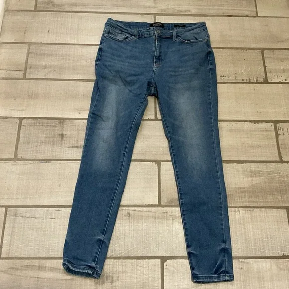 JUDY BLUE Medium Wash STRETCH High-Waisted POCKETS Skinny Jeans 15 |‎ 32 32x28