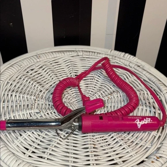 1990s Y2K Retro Pink 1/2 Inch Skinny Curling Iron Windmere Boss