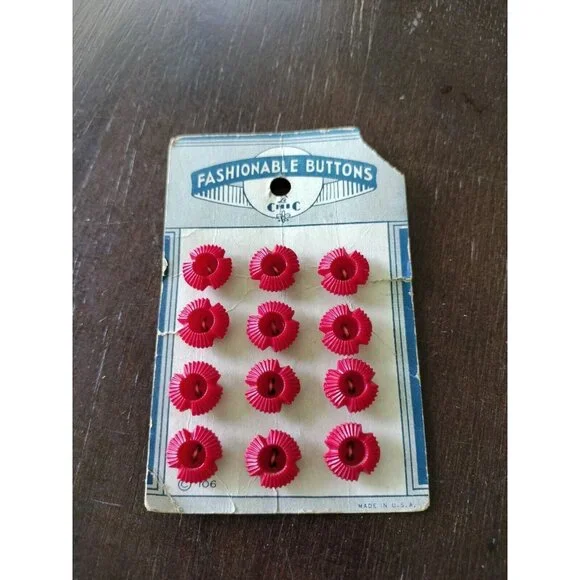 Vintage Le Chic Red Plastic Buttons On Card 12 Grooved MCM 1/2