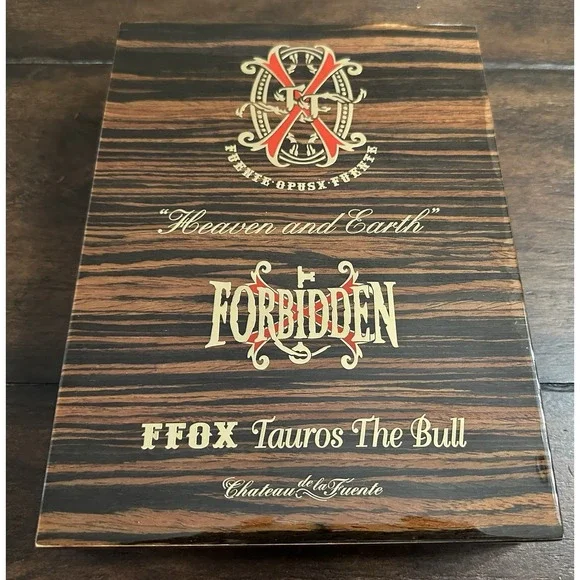 Arturo Fuente Opus X Heaven And Earth Taurus The Bull  lacquer Cigar  Humidor