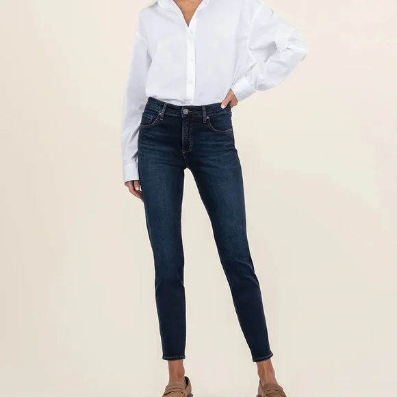 Kut from the Kloth Dark high rise Diana Skinny Jeans. Women size‎ 8
