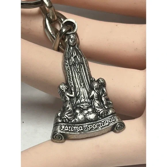 VIRGIN OF The Rosary Fatima & 3 Kids Shepherd‎  METAL KEYCHAIN KEYRING