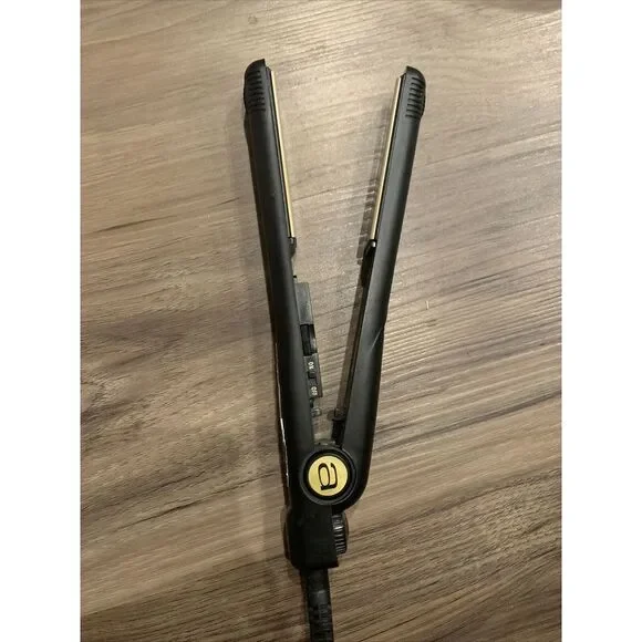 Andis Professional High Heat 1-inch Ceramic Tourmaline Ionic‎ Flat Iron, Black