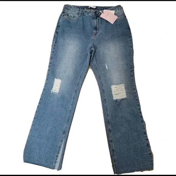 NWT Avec Les Filles Distressed Jeans*