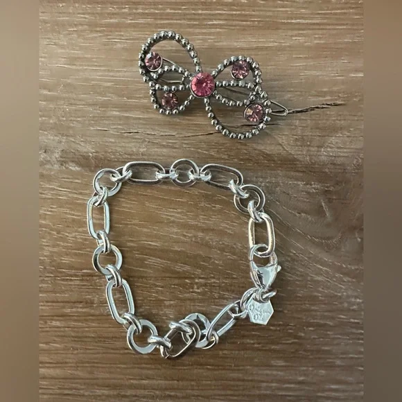 Girls Bracelet /Bow Hairclip 4/5 yr Old