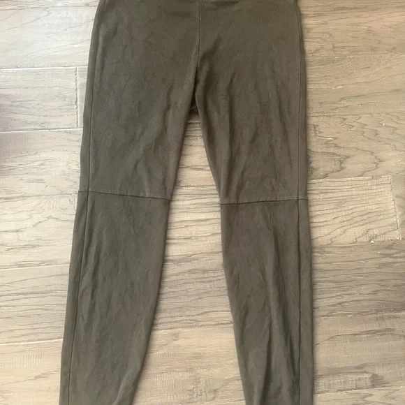 HUE Olive-Tone High Waist Faux Suede Leggings