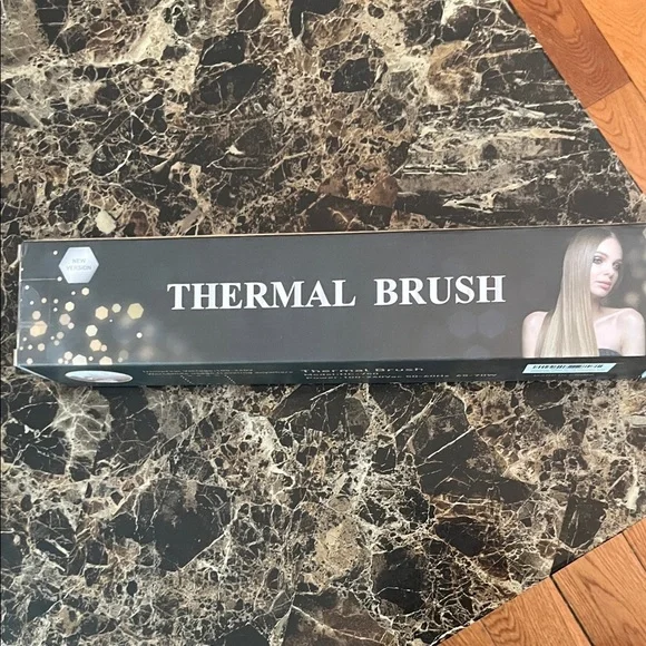 Thermal Brush Hair Styler in Black and Gold - Unbranded