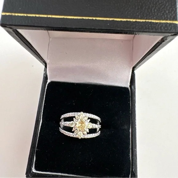 Bomb Party Kids Ring RG79942K Lemon CZ Rhodium Plating