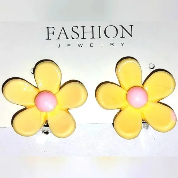 Beautiful Girls Yellow Floral Clip-on Earrings For Kids