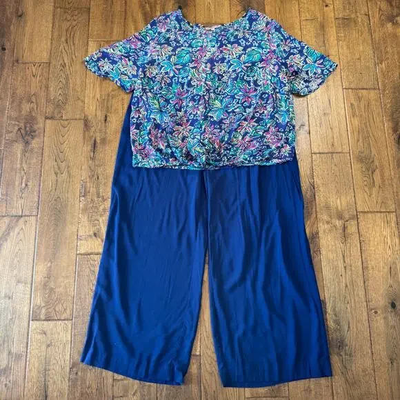 St. Tropez West Floral Tie Front Blouse and Navy Sunny Leigh Palazzo Pants XL