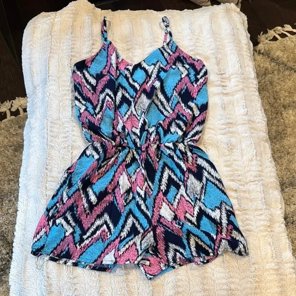 Colorful Zigzag Patterned Romper