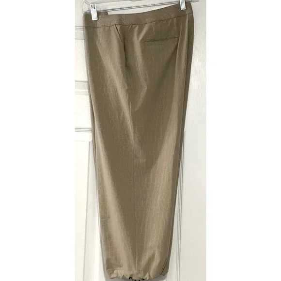 Chico Weekends Women's Tan Beige Capris with Pull Cord‎ Size 0.5 Chico's