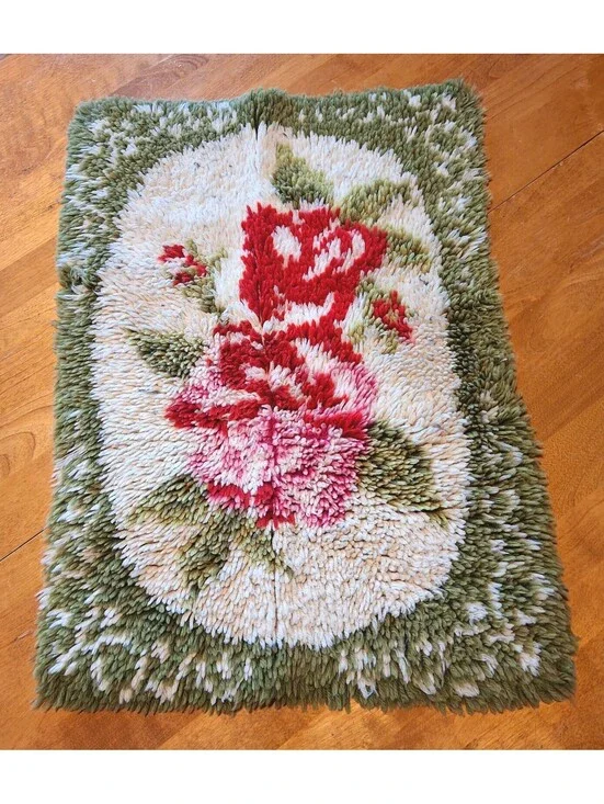 VTG Latch Hook Floral Framed Green Border Rug Granny Cottage Core 19