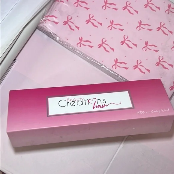✅New✅🩷💇🏼‍♀️Beauty Creations Hair Pink Box