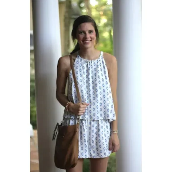 Cupcakes and Cashmere Blue White Flowy Romper Sz Small Open Back Playsuit Shorts