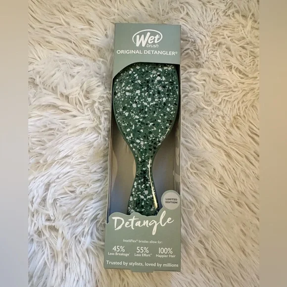 NEW! LIMITED EDITION WET BRUSH ORIGINAL DETANGLER