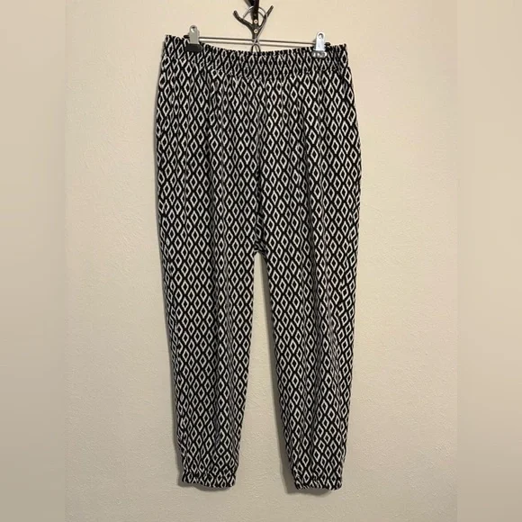 Black and White Geometric Joggers