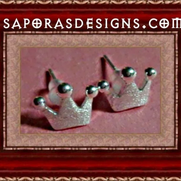 Silver Plated Crown Design Stud Earrings For That Little Princess In Your Life