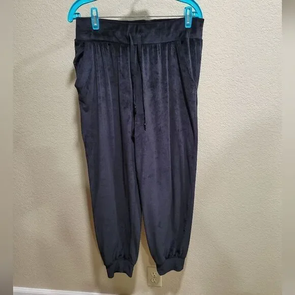 Victoria's secret on point pants