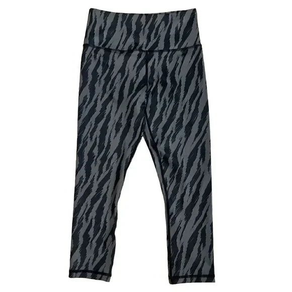 ZYIA Active Light N Tight Zebra Print Capri Legginngs Black Gray Size 2
