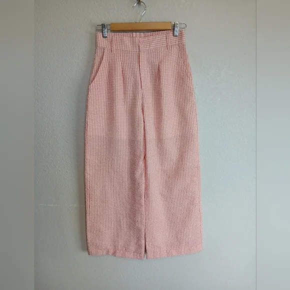 💚5/$25 Pink & White Gingham High-Waisted Wide Leg Pants By Take It Vintage