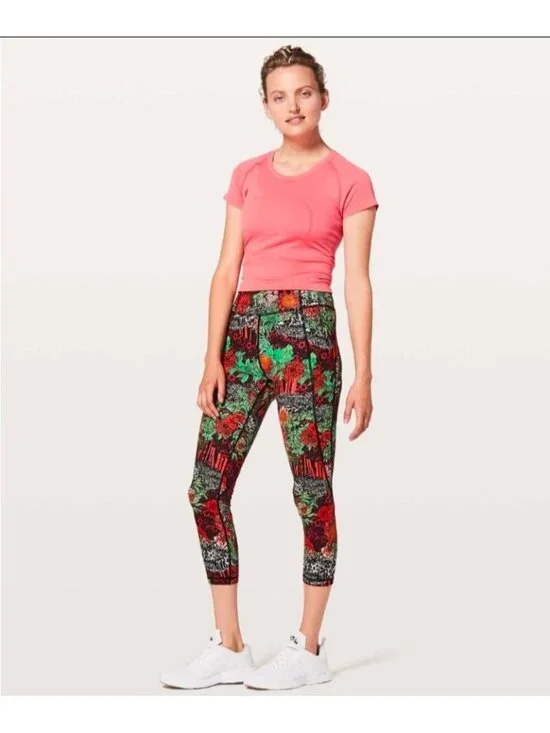 Lululemon Time To Sweat Crop 23