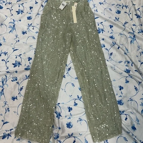 La Pointe Sequin Embellished Light Green (Mint) Pants Size 2