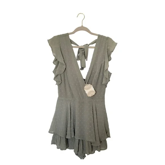 Altar'd State Medium Sage Green Swiss Dot Tiered Ruffled Layered V Neck‎ Romper