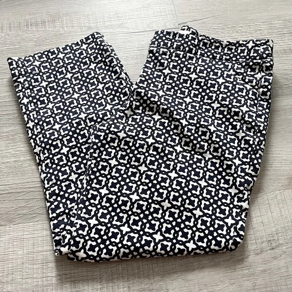 Laundry by Shelli Segal cropped pants size 10