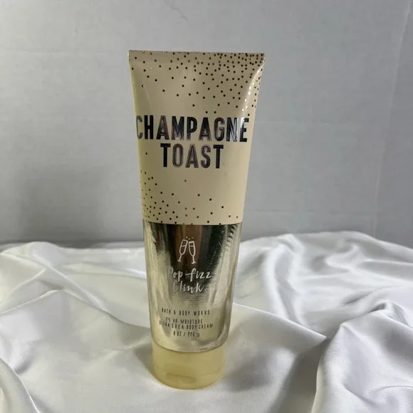 Bath & Body Works Champagne‎ Toast 24 Hour Moisture Lotion Ultra Shea Butter