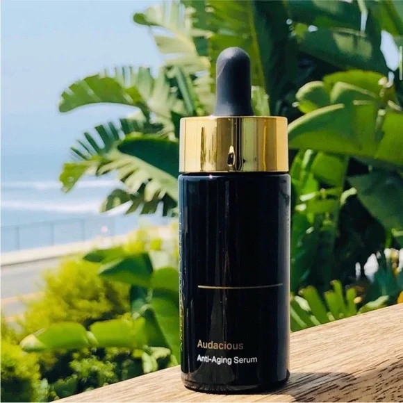 American Vanity face serum new! 1 oz