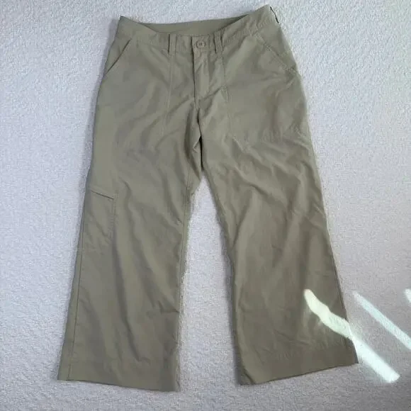 Patagonia Women's Crop Wide Leg Hiking Pants Size 2 Nylon Capri Outdoors Utility