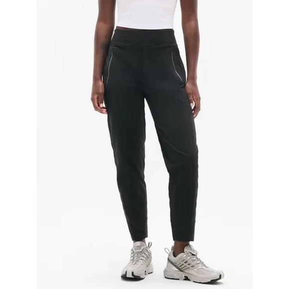 Athleta Trekkie North Joggers Black Hiking Pants Sz 6 Gorpcore Outdoor Trail
