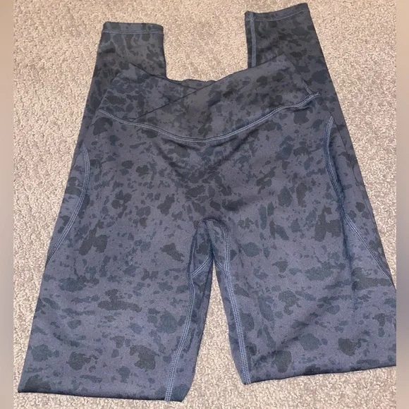 Alphalete Black Leggings Criss‎ Cross Waistband Animal Print Size Small