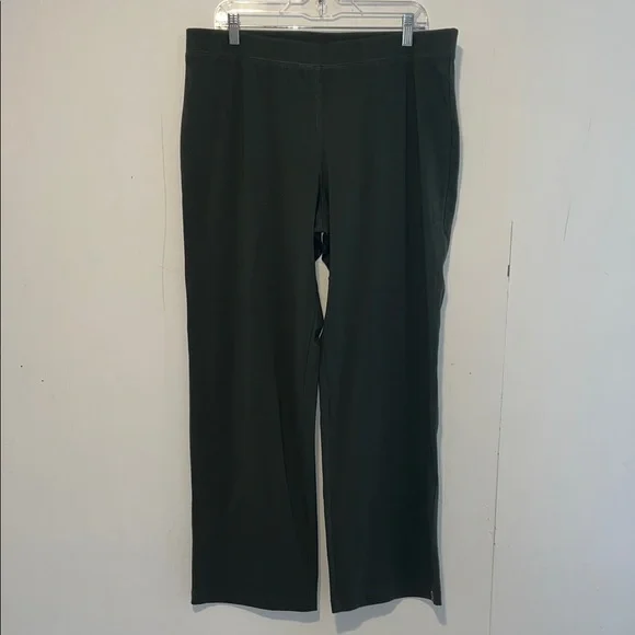Tommy Bahama Stretchy Classic Olive Green Pull On Pants 0329265
