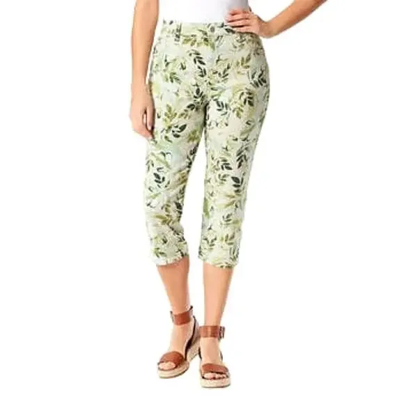 New Gloria Vanderbilt Women’s Plus Amanda Floral Print Jeans Summer Capri