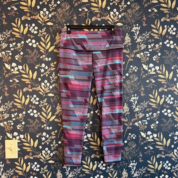 Victoria's Secret VSX Sport Pink Purple Teal Patterned Leggings Size L