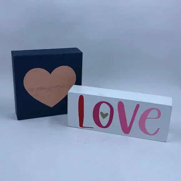 2 Target Bullseye Mini Valentine Day Signs Pink Love & Heart New