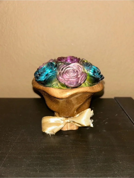 Acrylic Rose Bouquet Floral Trinket Box