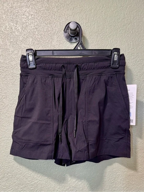 Lululemon Black Ribbed Dance Studio High Rise Drawstring 3.5 in Shorts NWT 2