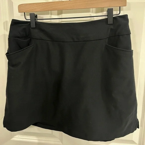 GUC Adidas Black Athletic Skort size M. Nice, heavy fabric, stretch. Athleisure