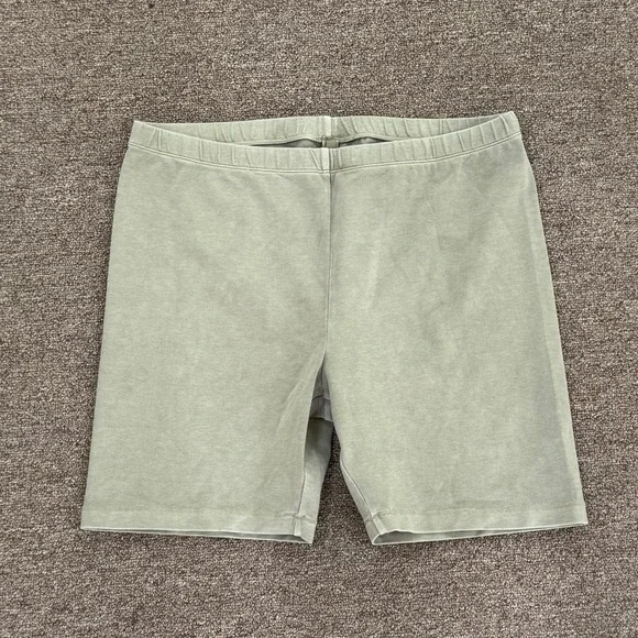 NWOT Skims Cotton Jersey Bike Short Sage Green Mineral Wash Large