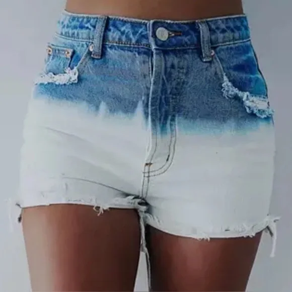 Hollister Ombre Denim Ultra High Rise Short Shorts 0 / 24