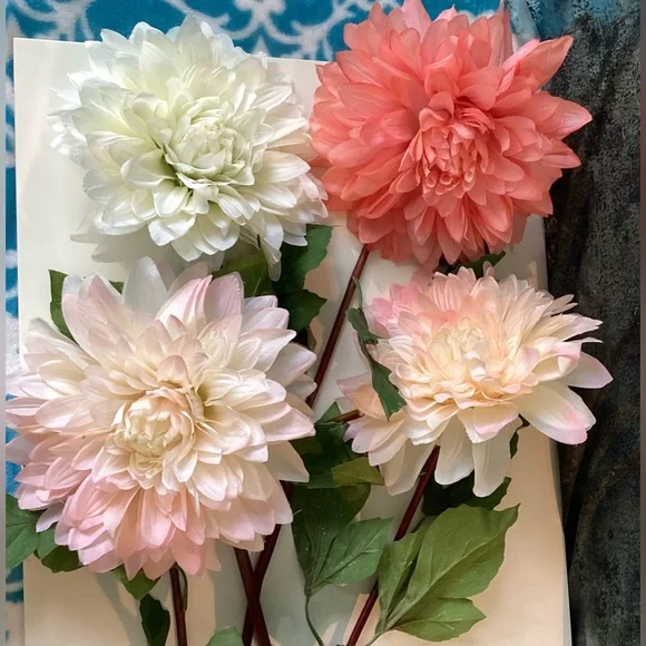 4 Silk Vision flowers, long stem 28” and big flower 9”