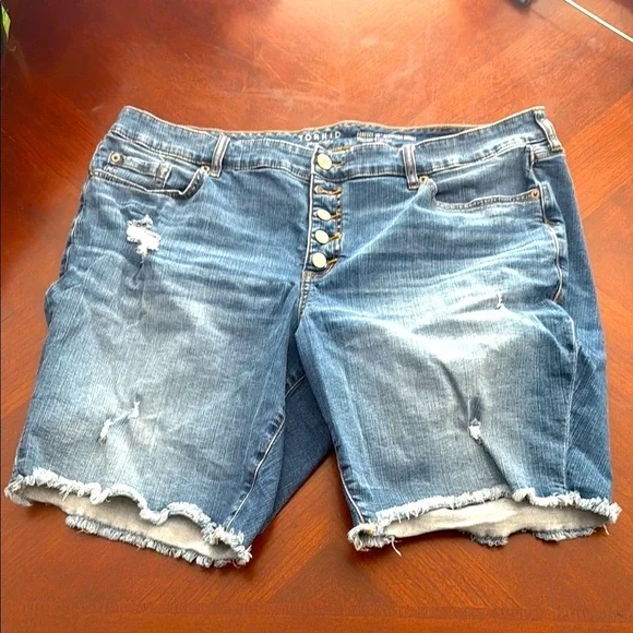 Torrid Blue Distressed jean Shorts stretch 10 inch perfect vintage Bermuda