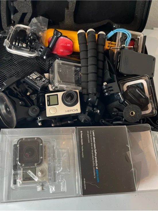 GoPro HERO4 Silver Action Camera - Silver 2 lot untested