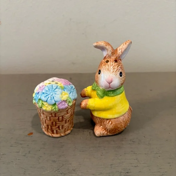 Pier 1 Ceramic Easter Bunny And Flower Basket Salt And Pepper Shakers