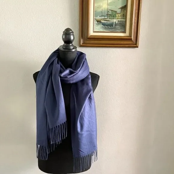 Purple Soft warm scarf   mixture of acrylic and cashmere NEW